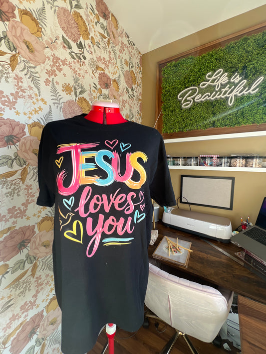 Jesus loves you T-shirt